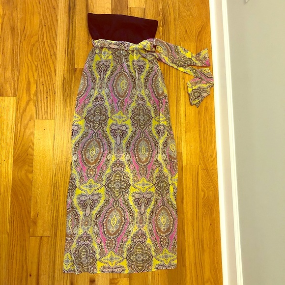 Dresses & Skirts - LAST CHANCE NWT boho style maxi dress sheer strapless cute